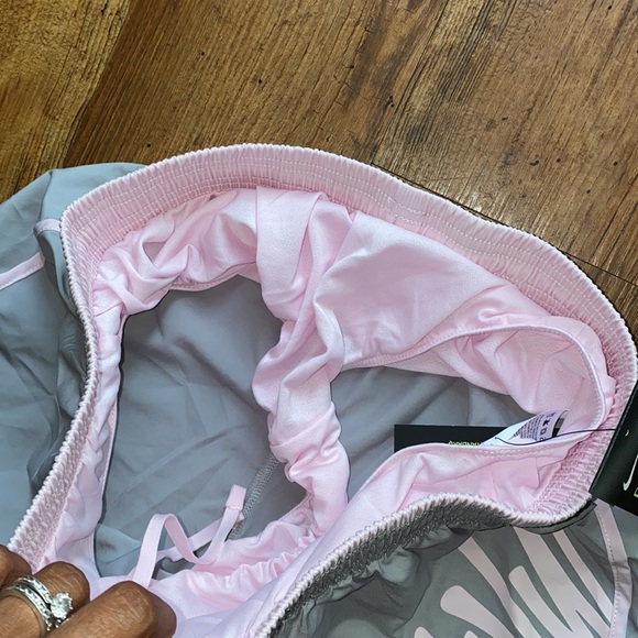 NIKE Dri fit short - Picture 3 of 3